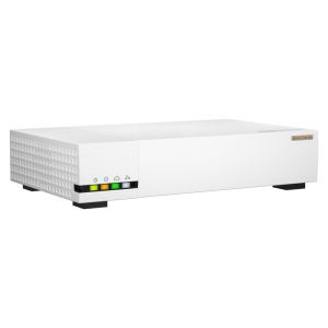QNAP SD-WAN router QHora-322 (4jadrový procesor, 4GB DDR4 RAM, 6x 2,5GbE, 3x 10GbE, 1x USB 3.2 Gen1) QHora-322