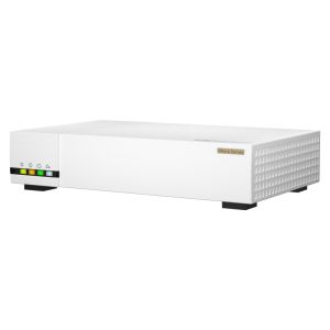 QNAP SD-WAN router QHora-322 (4jadrový procesor, 4GB DDR4 RAM, 6x 2,5GbE, 3x 10GbE, 1x USB 3.2 Gen1) QHora-322