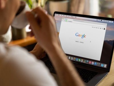 Google dorking: Efektivní internetové vyhledávání Google dorking: Efektivní internetové vyhledávání